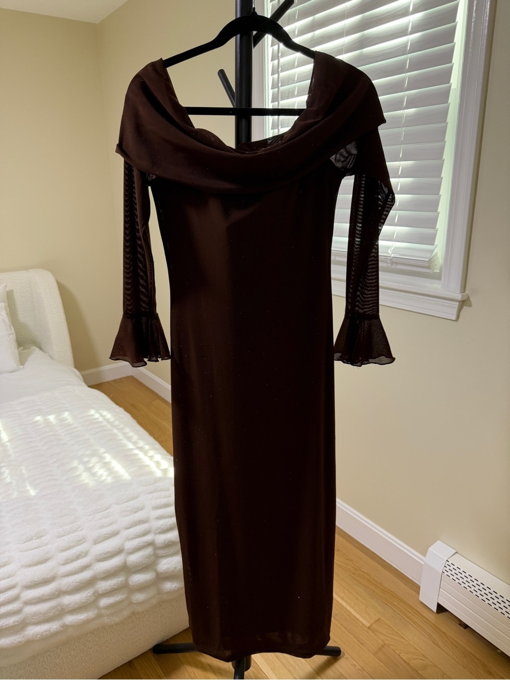 Cupshe Chocolate Brown Off-Shoulder Long Sleeve Maxi Dress